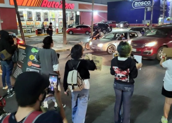 Protesta en NL por Luis Castillo