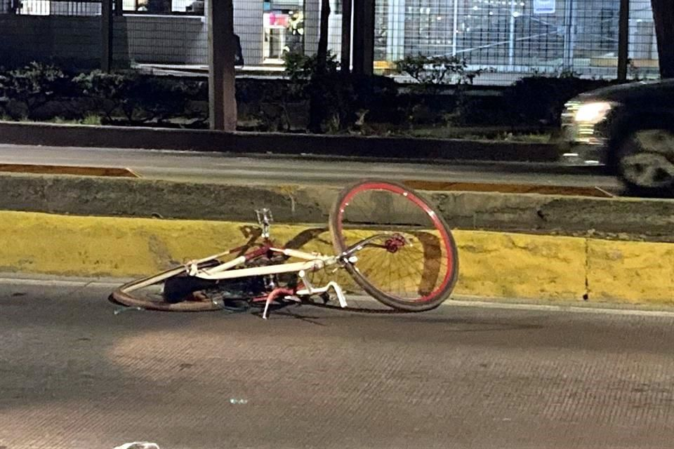 Image - Entre Regios Un Ciclista Atropellado Por Una Patrulla De Fuerza Civil Murió En Nuevo León. El Policía Huyó Del Lugar Y La Fiscalía Investiga El Caso.