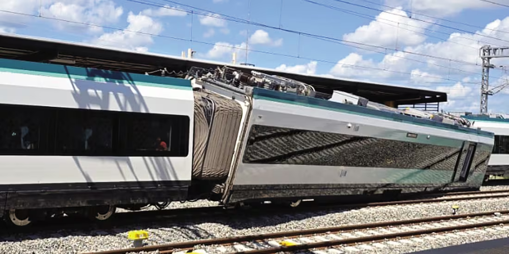Image - Entre Regios Tren Maya Niega Descarrilamiento En Izamal; Autoridades Aclaran Que Fue Una Anomalía En El Cambio De Vía Y No Hubo Lesionados.