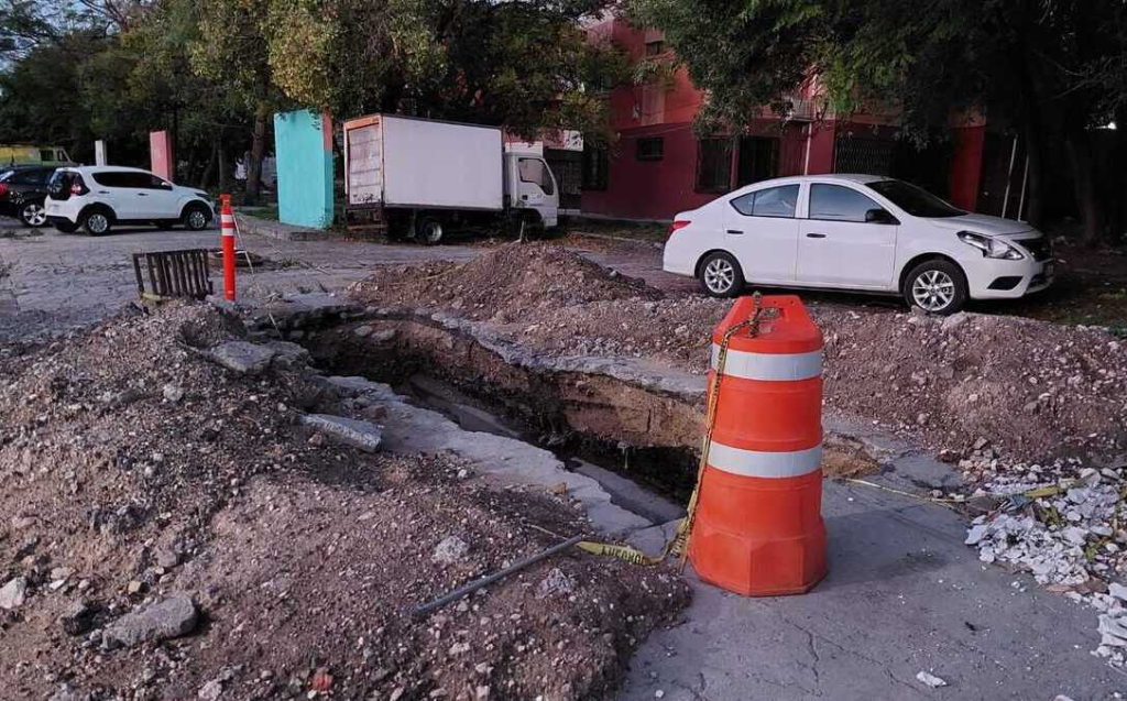 Image - Entre Regios Los Trabajos Inconclusos De Agua Y Drenaje Aumentan En Municipios, Con Pozos, Zanjas Y Fugas Que Generan Riesgos, Molestias Y Desconfianza.
