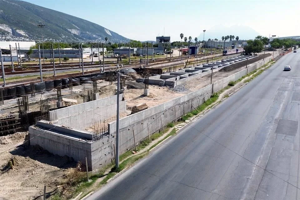 Image - Entre Regios El Metro Invade Espacio Público En San Bernabé Con Obras De La Línea 1 Y La Estación Talleres, Afectando áreas Verdes Y La Calidad De Vida De Los Vecinos.