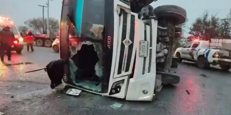 Volcadura De Camión - Entre Regios