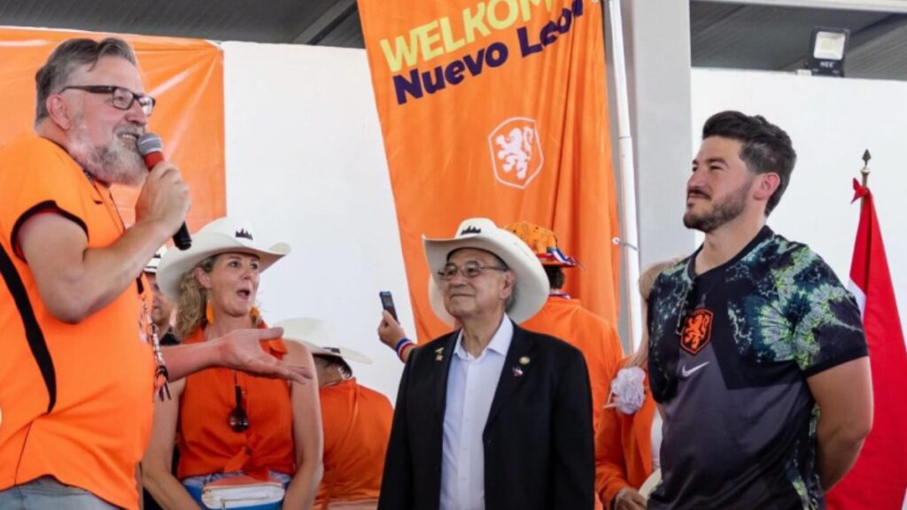 Samuel García Con Los Holandeses En Nuevo León  - Entre Regios