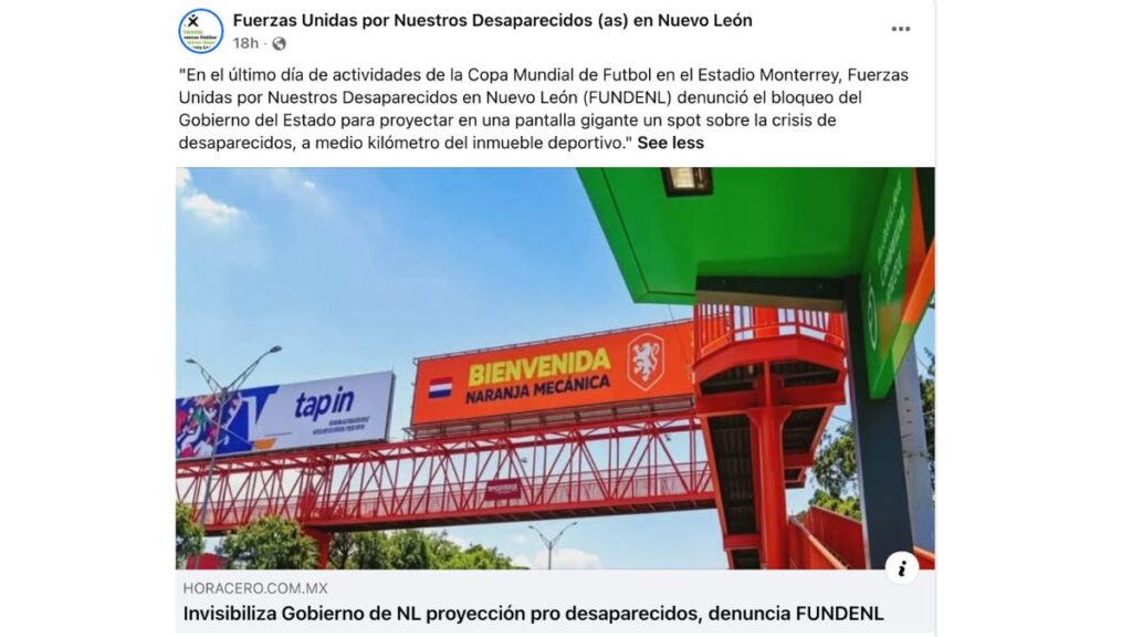 Puente Peatonal Rojo Con Cartel Que Dice "bienvenida Naranja Mecánica" Bajo Un Cielo Azul, Parte De Una Entrada O Salida. - Entre Regios