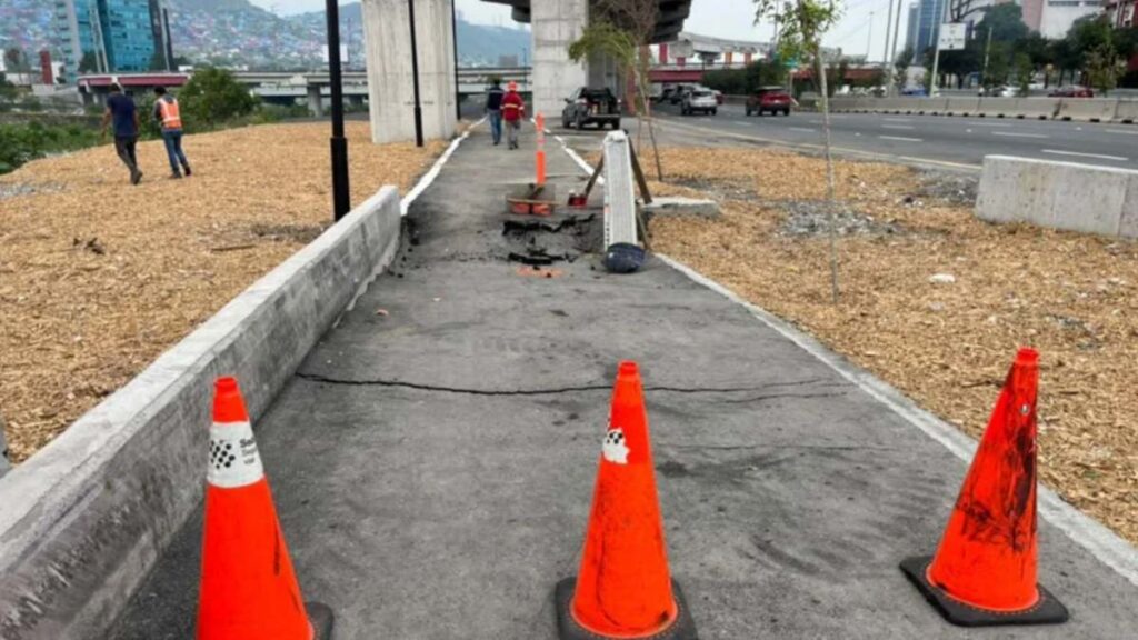 Area De Construcción En El Parque Lineal De Constitución En Nuevo León - Entre Regios