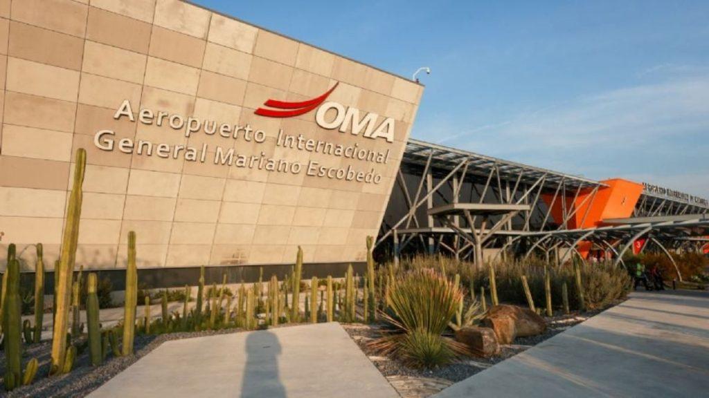 Aeropuerto De Monterrey  - Entre Regios