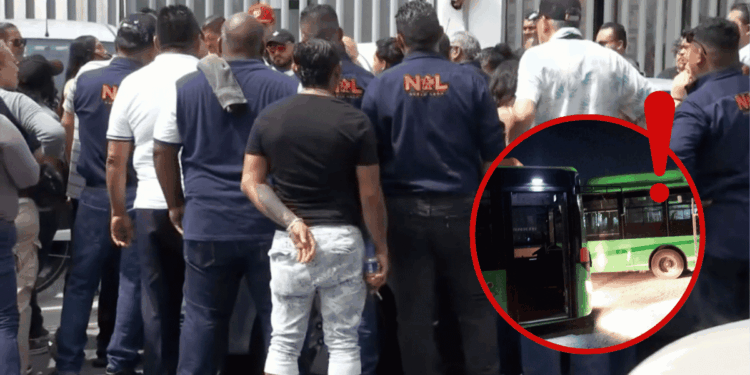 Protestan Choferes Del Mundial Por La Crisis De Transporte Por Falta De Pagos - Entre Regios