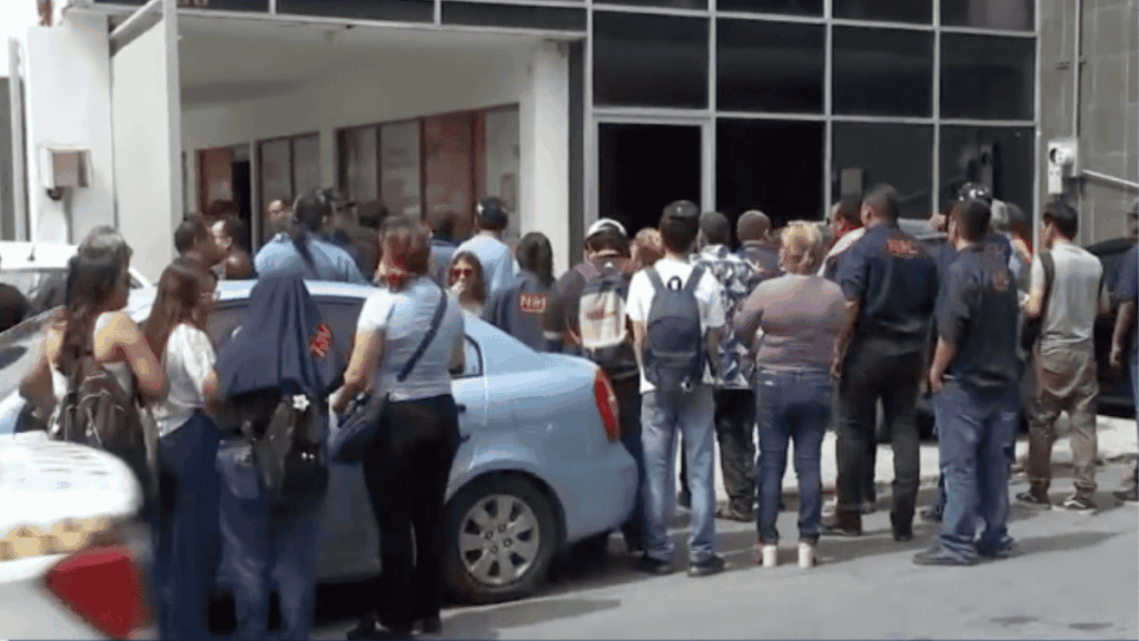 Trabajadores Suspenden El Servicio De Transporte - Entre Regios