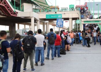 Crisis De Movilidad En Nuevo León - Entre Regios