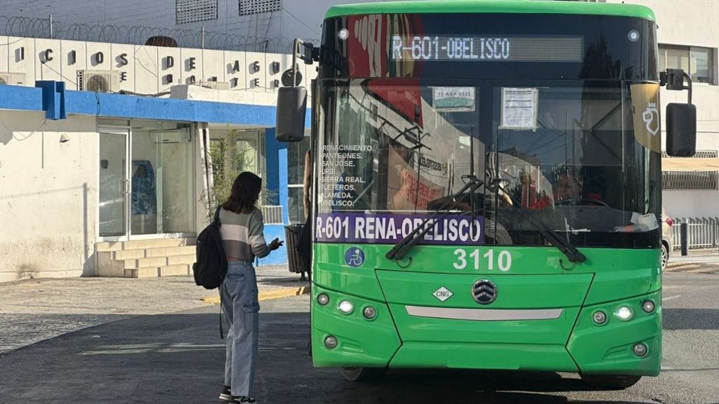 Pésimo Transporte Público En Nuevo Léon  - Entre Regios