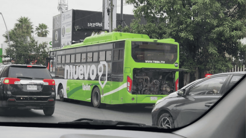 Camiones Chinos Convertidos En Chatarra Se Caen a Pedazos - Entre Regios - Entre Regios